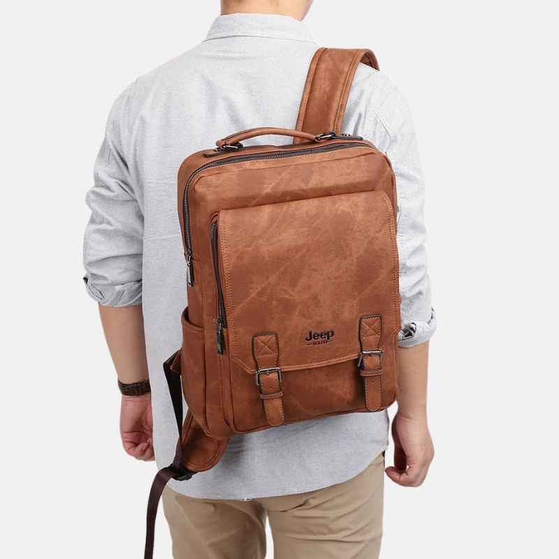 Mochila de Couro Masculina Adventure