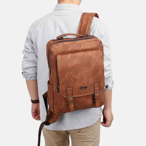 Mochila de Couro Masculina Adventure